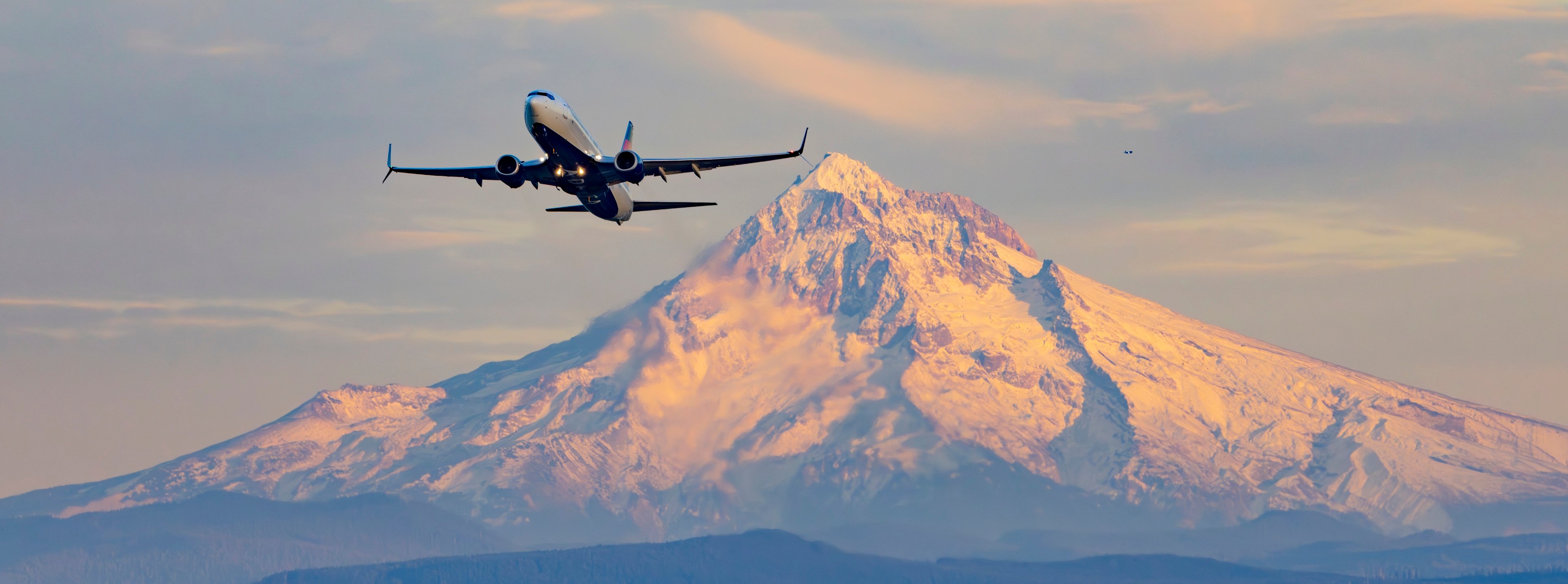 Airplane Pacific Northwest (1)